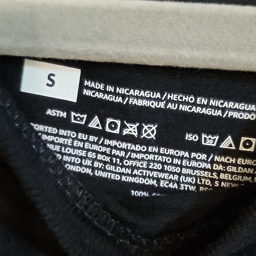 Amazon Brand,Size Small,Black& multicolor, - Picture 2 of 3